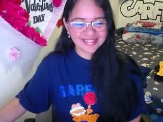 Miss-kendraa  live sex cam