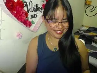 Miss-kendraa  live sex cam