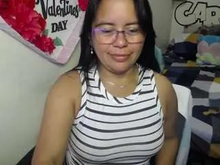 Miss-kendraa  live sex cam