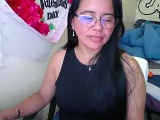 Miss-kendraa  live sex cam