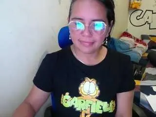 Miss-kendraa  live sex cam