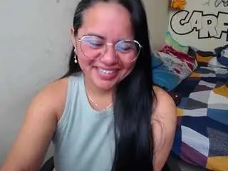 Miss-kendraa  live sex cam