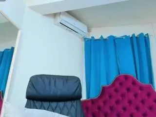 Ninadee  live sex cam