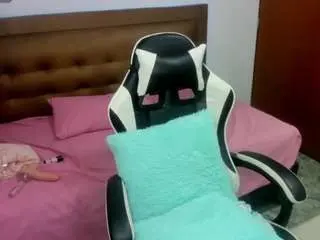 Aida-hadid  live sex cam