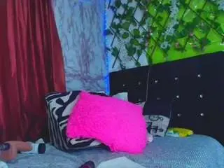 Anymour  live sex cam