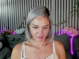 Betty-brock  live sex cam