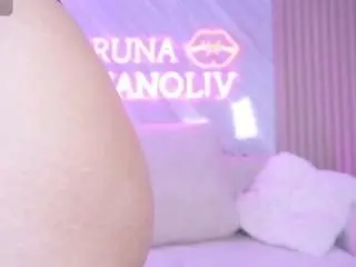 Brunasanoliv  live sex cam