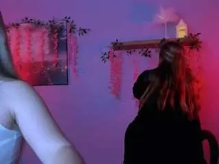 Dina-bloom  live sex cam