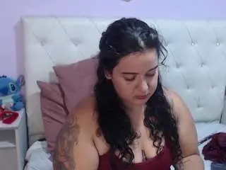 Naomi-taylor27  live sex cam
