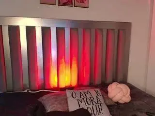 Paulina-coxx  live sex cam