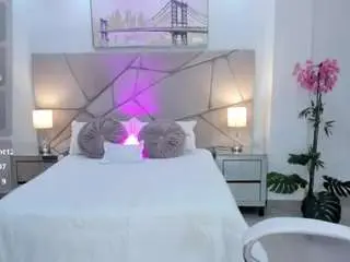 Saracruz-1  live sex cam