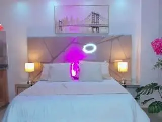 Saracruz-1  live sex cam