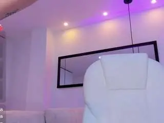 Saracruz-1  live sex cam