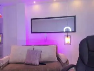 Saracruz-1  live sex cam