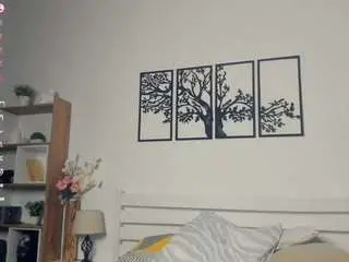 Breckbenny  live sex cam