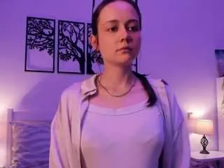 Breckbenny  live sex cam
