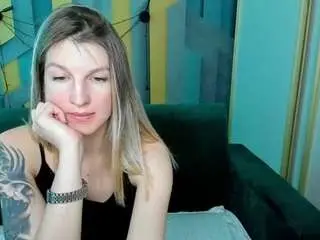 Emilywalkers  live sex cam
