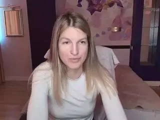 Emilywalkers  live sex cam