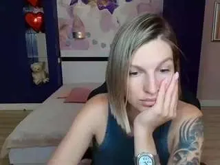 Emilywalkers  live sex cam
