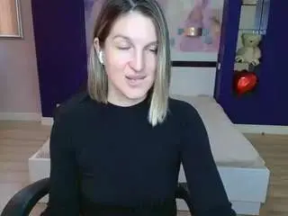 Emilywalkers  live sex cam