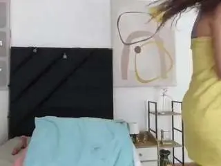 Hornysweetebony  live sex cam