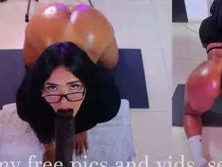 Lady-brownn  live sex cam