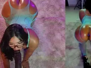 Lady-brownn  live sex cam
