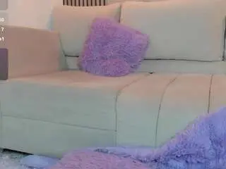 Laura-ember  live sex cam