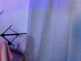 Missdionne-curly  live sex cam