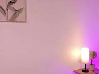 Ninavega  live sex cam