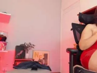 Susan-milf  live sex cam