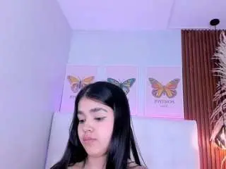 Susie-evilvodevil18  live sex cam