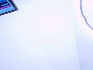 Susie-evilvodevil18  live sex cam
