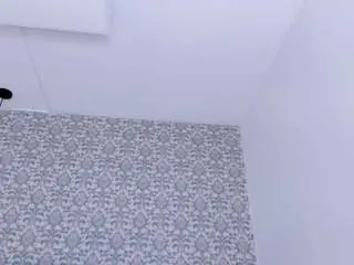 Susie-evilvodevil18  live sex cam