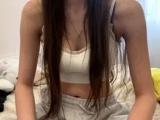 Elidaschimke  live sex cam