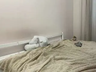 Elidaschimke  live sex cam