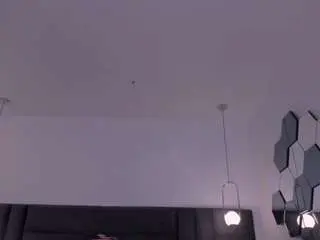 Kylamorrison  live sex cam