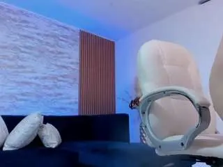 Angie-smiths  live sex cam