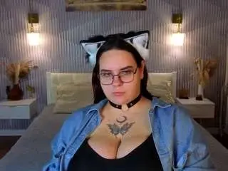 Kity-mooree  live sex cam