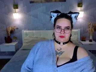 Kity-mooree  live sex cam