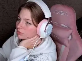 Latoyiaboda  live sex cam