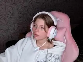 Latoyiaboda  live sex cam