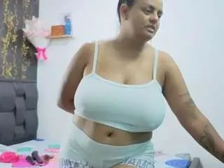 Stud-patyashley  live sex cam