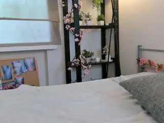 Wildcircuit  live sex cam