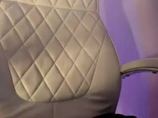 Akura011  live sex cam
