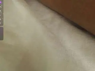 Genesismoretz  live sex cam