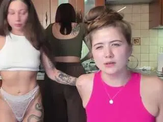 Hot-caramells  live sex cam