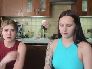 Hot-caramells  live sex cam