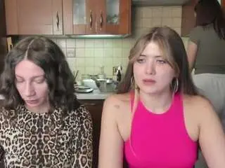 Hot-caramells  live sex cam