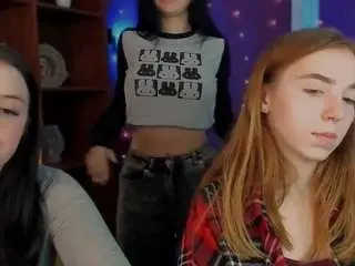 Miki-ti  live sex cam